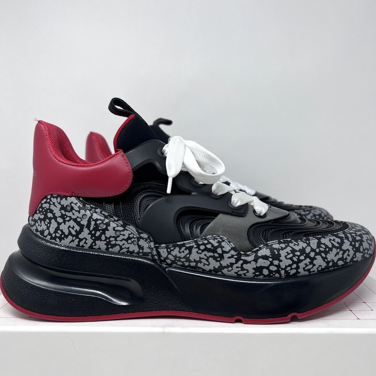 Alexander McQueen — Alexander McQueen Oversized Men's Runner Size 44 EU/ 11 US Black Red