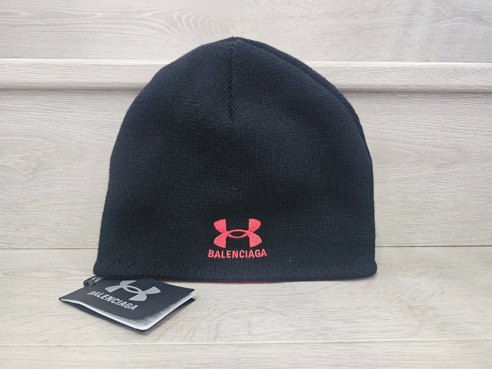 Balenciaga — Balenciaga x Under Armour 813543 Reversible Beanie Hat Black Red Logo Size 2