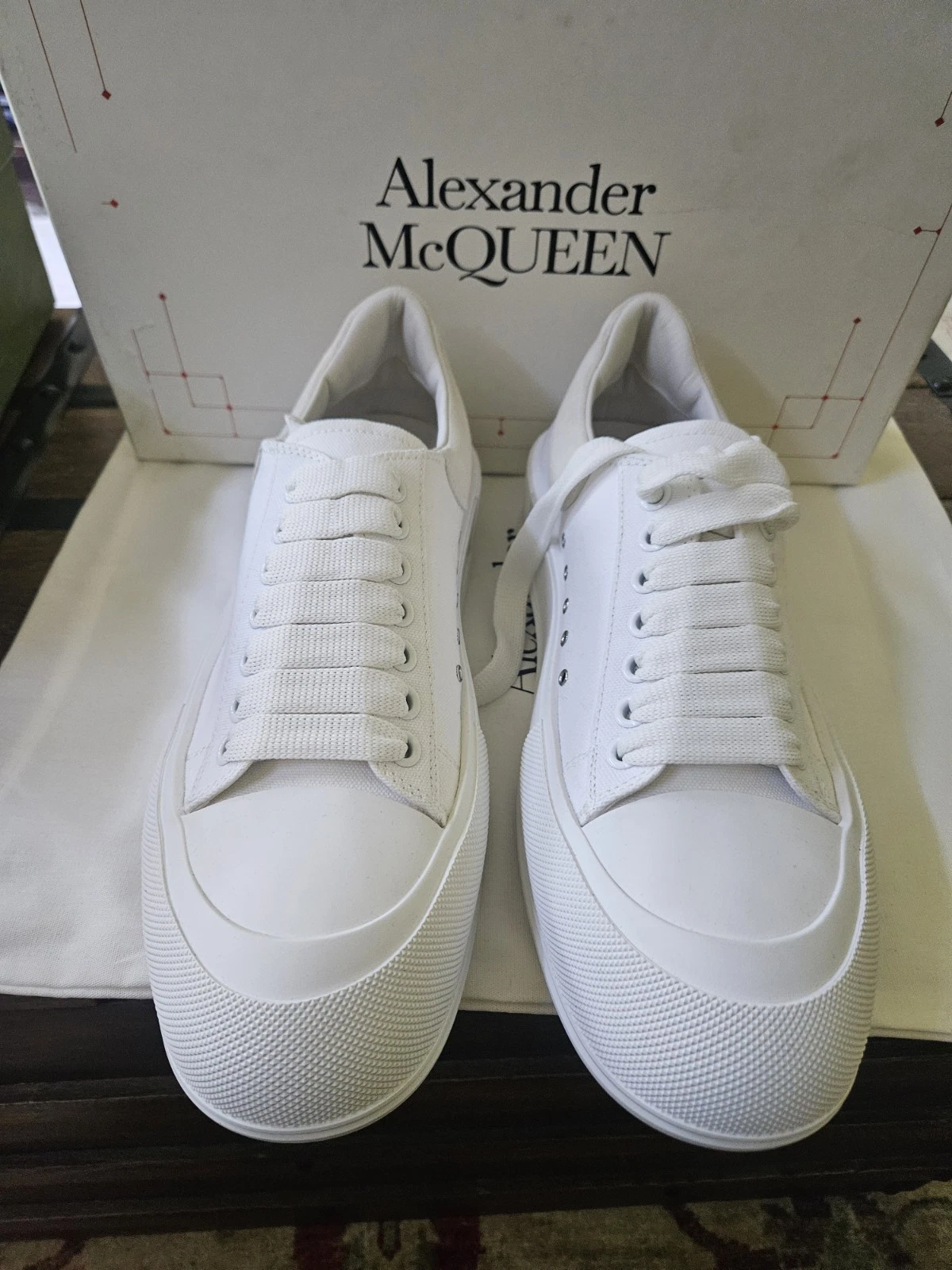Alexander McQueen — ALEXANDER MCQUEEN White Deck Lace-Up Plimsoll Sneaker Size 44